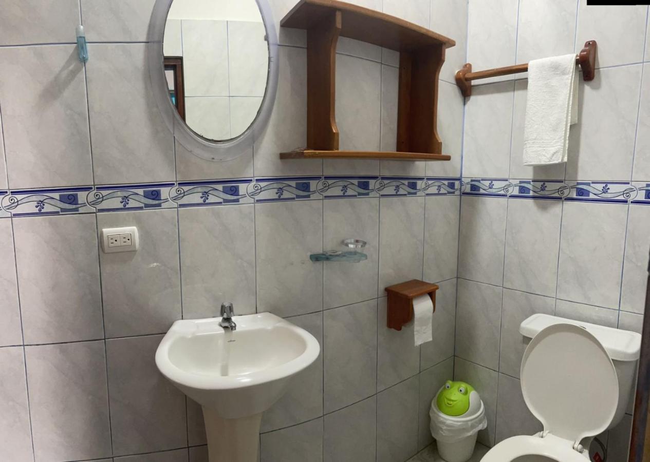 Hostal Muro De Las Lagrimas With High Speed Internet Starlink Puerto Villamil Esterno foto